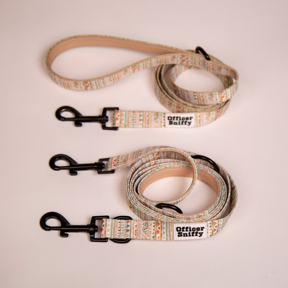 Hundeleine beige sand geometrisches Muster – schmal & breit, 1,5 m oder verstellbar bis 2 m