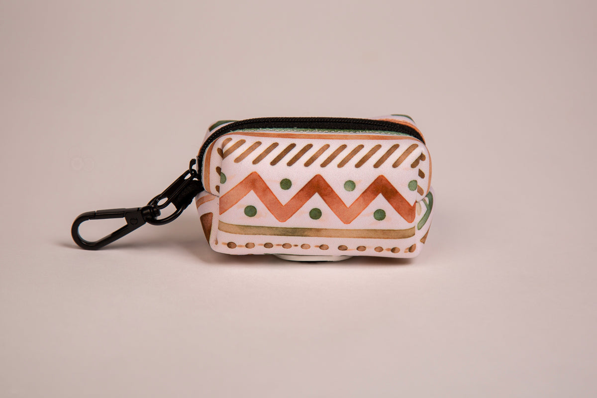 Kotbeutelspender beige sand geometrisches Muster